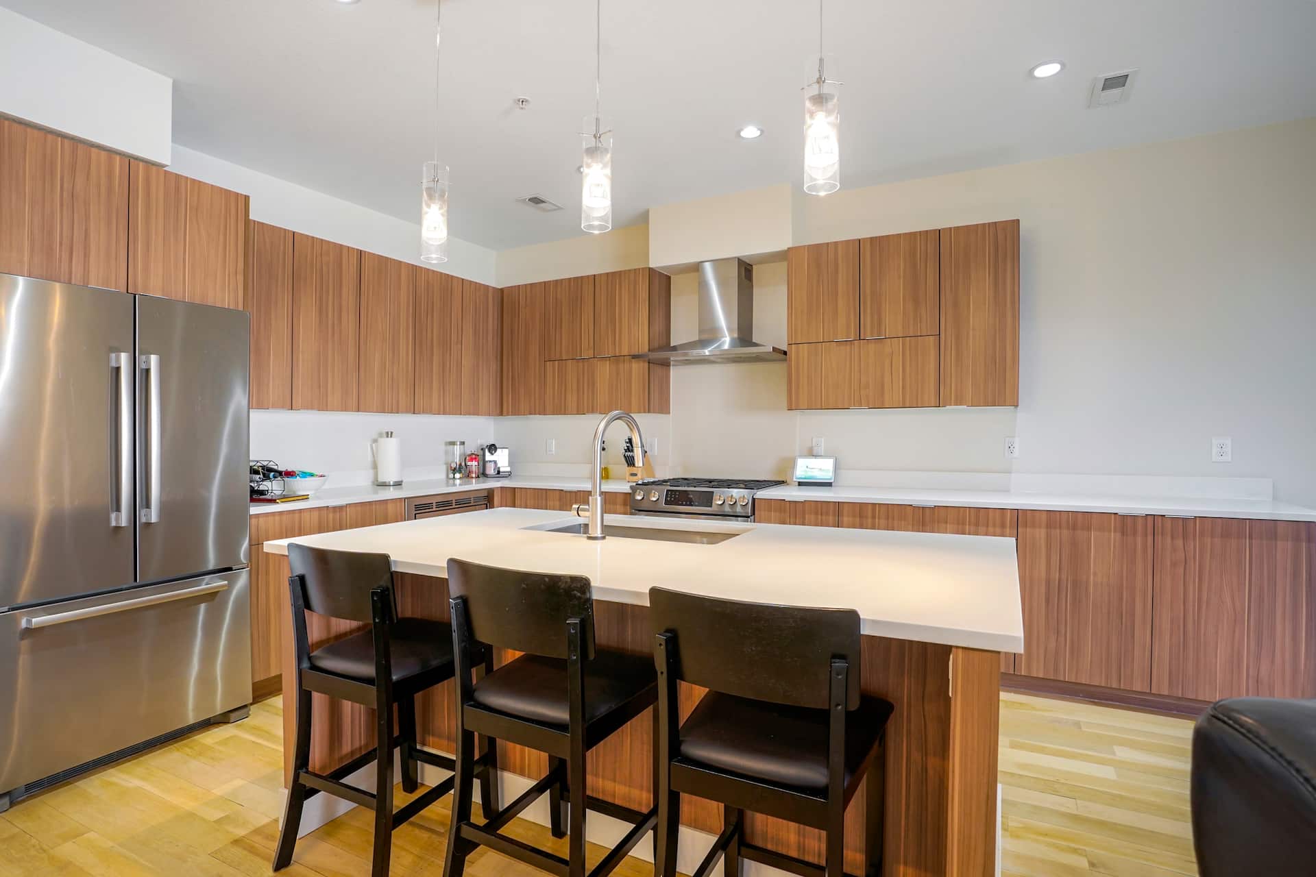 Full kitchen